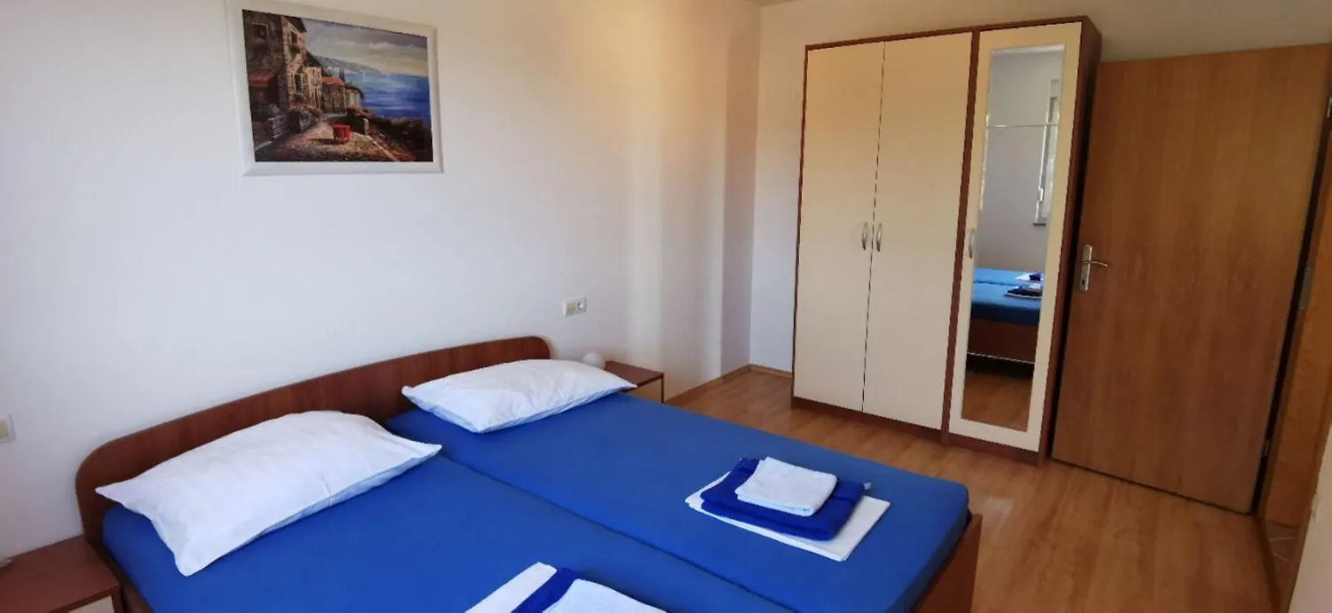Apartments Gorgi Liznjan