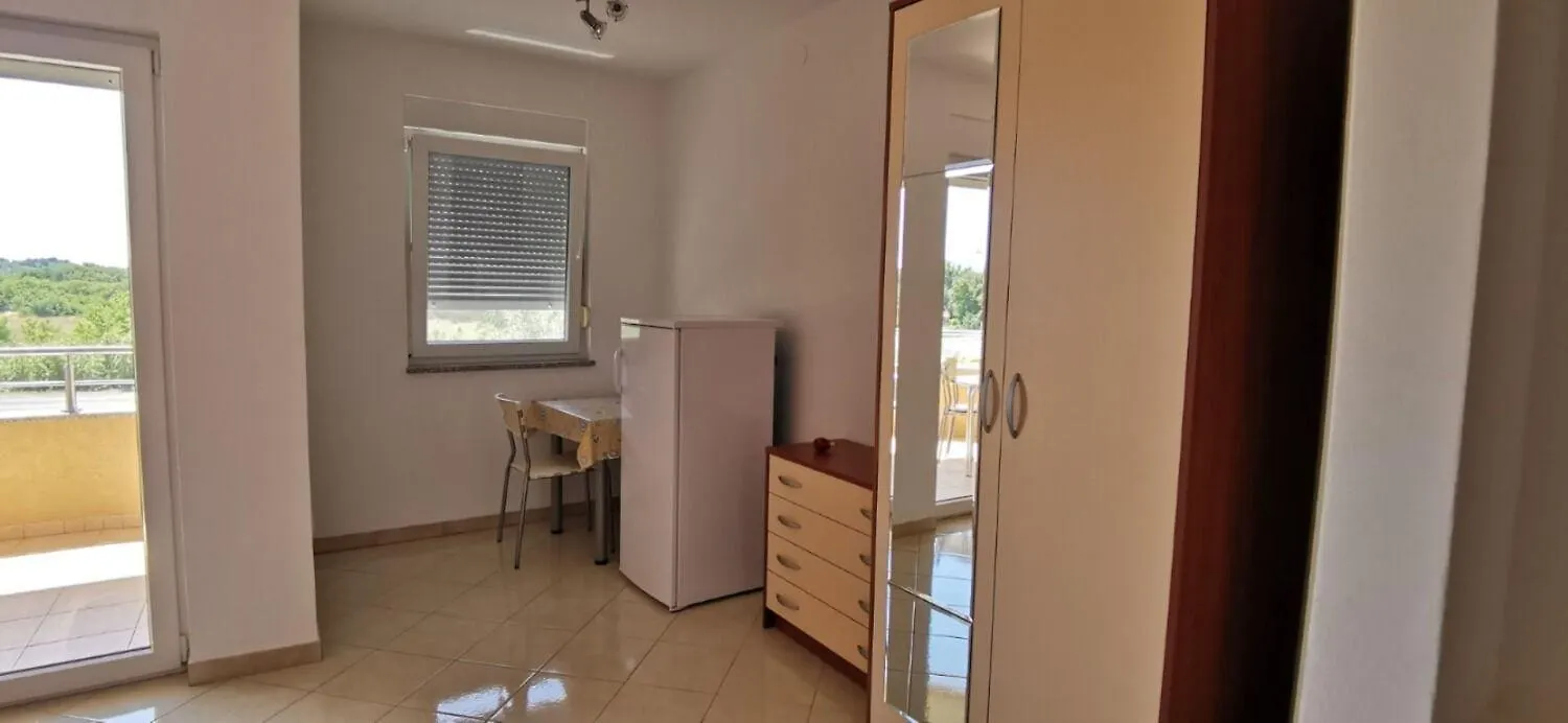 Apartments Gorgi Liznjan Croatia