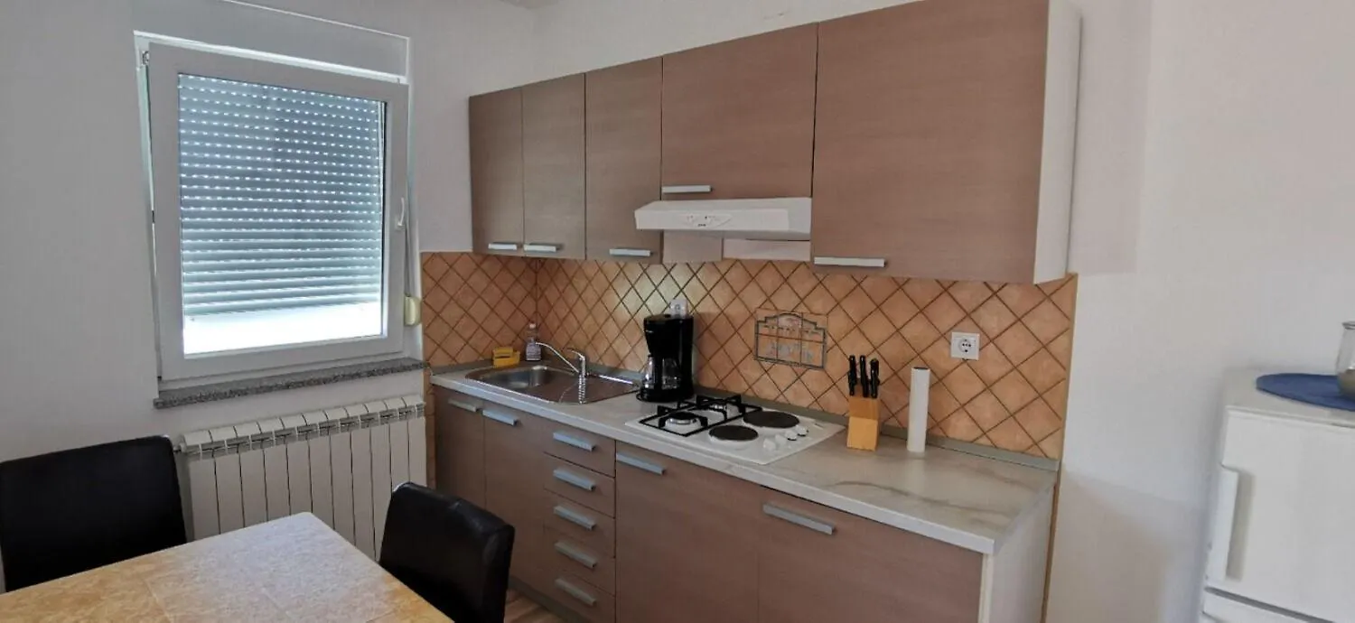 Apartments Gorgi Liznjan